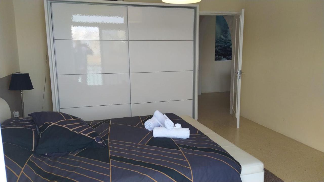 Sea View 2 Bedroom Apartment Марсаскала Екстериор снимка
